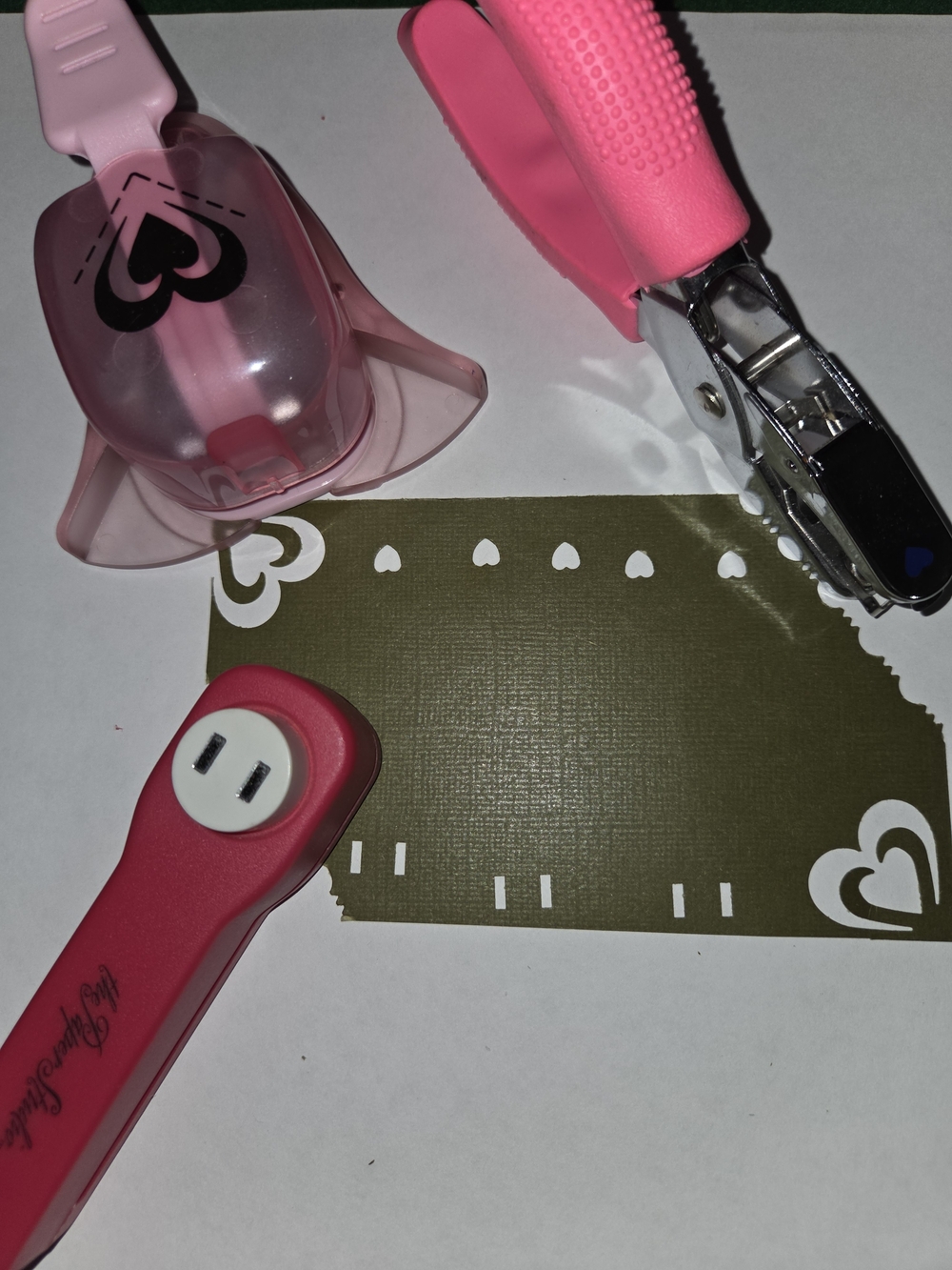 Pink Heart Craft Punch and Corner Cutter Set - Unbranded